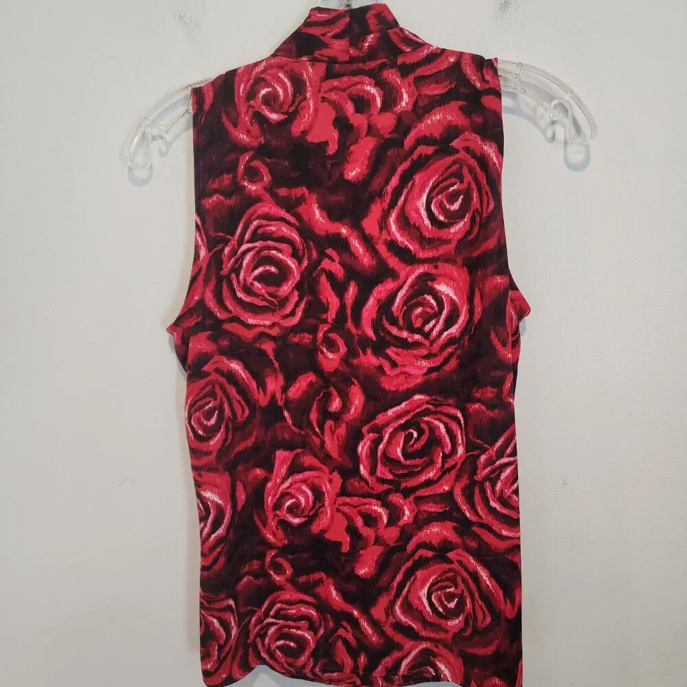WHBM Rose-print Pleated V-neck Shell, Size XS, NWT - Picture 4 of 7